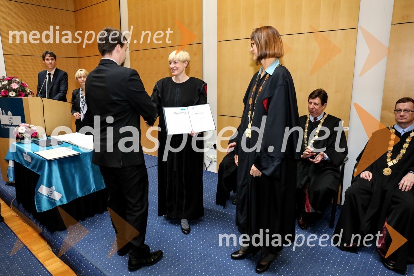 dr. Rene  Markovič, Fakulteta za naravoslovje in matematiko, Univerza v Mariboru; prof. dr. Mihaela Koletnik, prorektorica Univerze v Mariboru; prof. dr.  Nataša Vaupotič, dekanica,  Fakulteta za naravoslovje in matematiko, Univerza v MariboruUniverza v Mariboru, promocija doktorjev znanosti, marec 2015