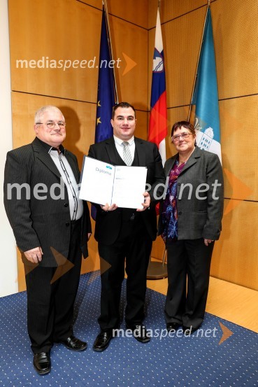  ... ; dr.  Miha  Oman, Fakulteta za kemijo in kemijsko tehnologijo, Univerza v Mariboru;  ... Univerza v Mariboru, promocija doktorjev znanosti, marec 2015