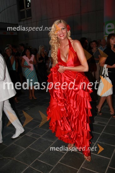 Manca Špik, zmagovalka 30. festivala Melodij morja in sonca30. festival Melodij morja in sonca, finalni večer