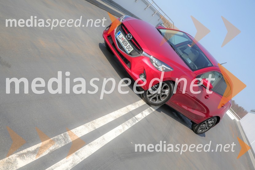 Mazda2Mazda2, slovenska predstavitev