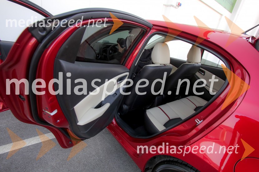 Mazda2Mazda2, slovenska predstavitev