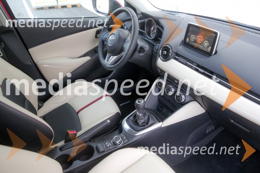 Mazda2Mazda2, slovenska predstavitev