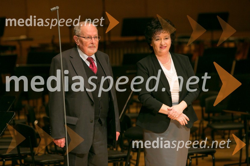 prof. dr. Primož Kuret, vodja mednarodnega muzikološkega simpozija; mag. Julijana Bizjak Mlakar, ministrica za kulturo30. Slovenski glasbeni dnevi, otvoritev