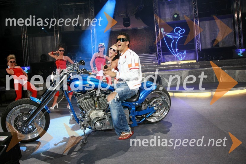 Domen Kumer, pevec30. festival Melodij morja in sonca, finalni večer