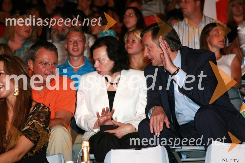 Marko Pavliha, poslanec v DZ in dr. Danilo Türk, kandidat za predsednika Republike Slovenije in soproga Barbara Miklič Türk30. festival Melodij morja in sonca, finalni večer