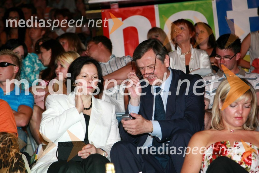 Dr. Danilo Türk, kandidat za predsednika Republike Slovenije in soproga Barbara Miklič Türk30. festival Melodij morja in sonca, finalni večer