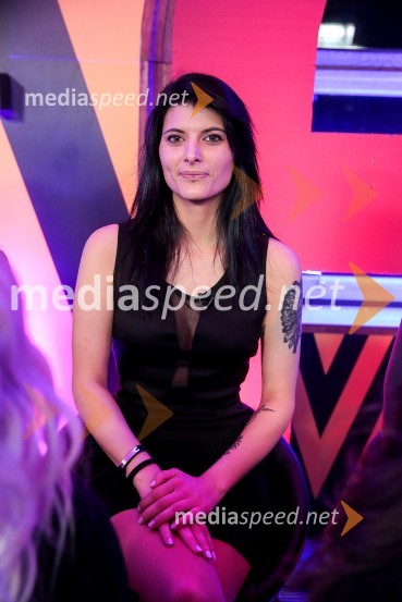  Eva Puppis, tekmovalka v resničnostnem šovu BarBar zapustila Eva