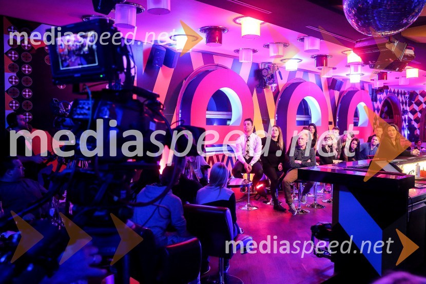 Resničnostni šov BarBar zapustila Eva