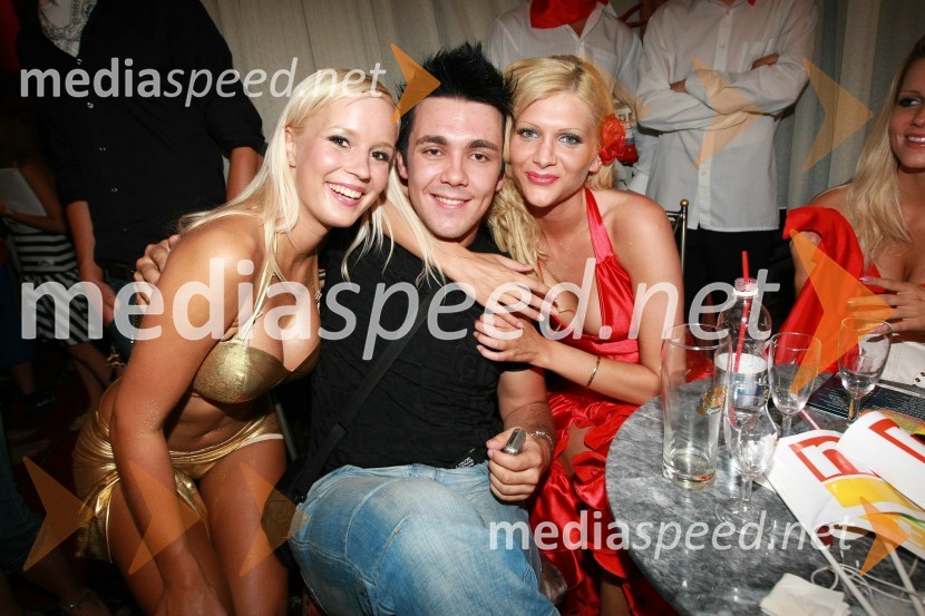 Aleš Vovk - Raay, skupina Turbo Angels - avtor zmagovalne skladbe, Špelca Kleinlercher, pevka in Manca Špik, zmagovalka 30. festivala Melodij morja in sonca30. festival Melodij morja in sonca, finalni večer