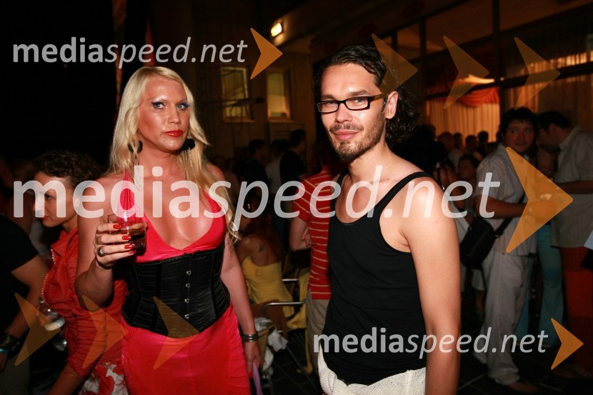 Salome in Damjan Levec - Emperatrizz, stilist30. festival Melodij morja in sonca, finalni večer