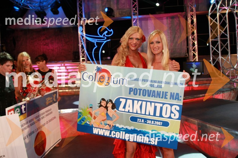 Manca Špik, zmagovalka 30. festivala Melodij morja in sonca in Daniela Bervar, odnosi z javnostmi in marketing Collegium

30. festival Melodij morja in sonca, finalni večer