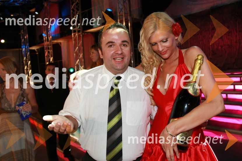 Andrej Grum, Radgonske gorice d.d. in Manca Špik, zmagovalka 30. festivala Melodij morja in sonca30. festival Melodij morja in sonca, finalni večer