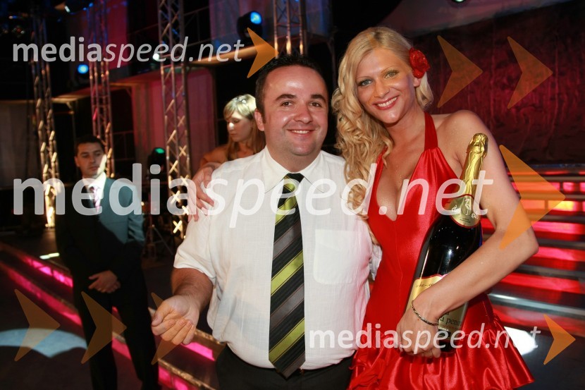 Andrej Grum, Radgonske gorice d.d. in Manca Špik, zmagovalka 30. festivala Melodij morja in sonca30. festival Melodij morja in sonca, finalni večer