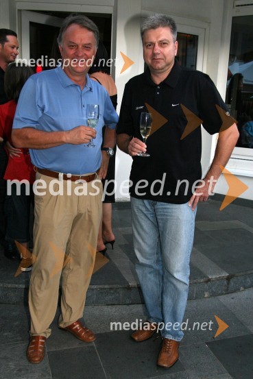 Željko Vidovič, predsednik hokejskega kluba in Andrej Verlič, mariborski podžupanPraznovanje rojstnega dne Jurija Bradača v Cafe Bar Avenue