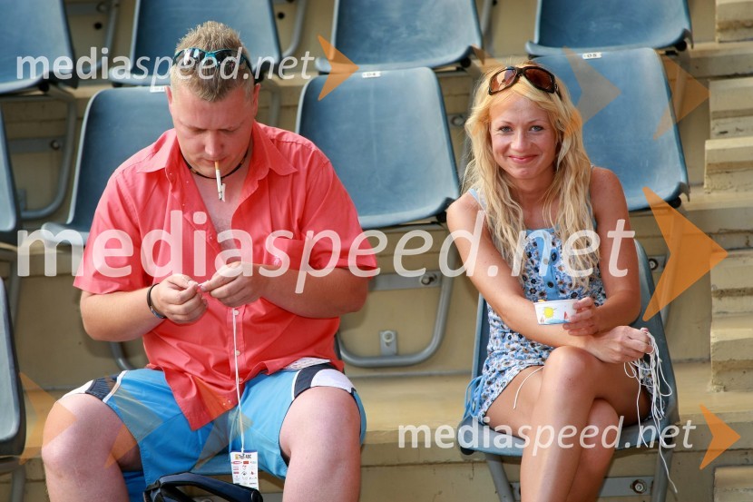 Samo Poštrak in Katja Lesjak, skupina Skater30. festival Melodij morja in sonca, 1. polfinalni večer