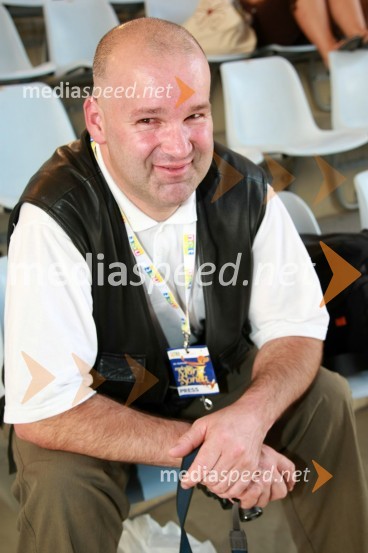 30. festival Melodij morja in sonca, 1. polfinalni večer