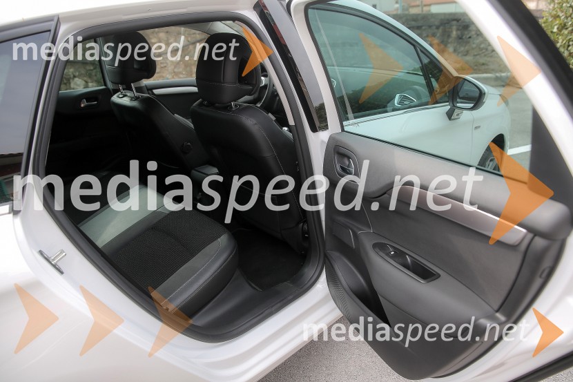 Citroën C4Prenovljena linija Citroën C4