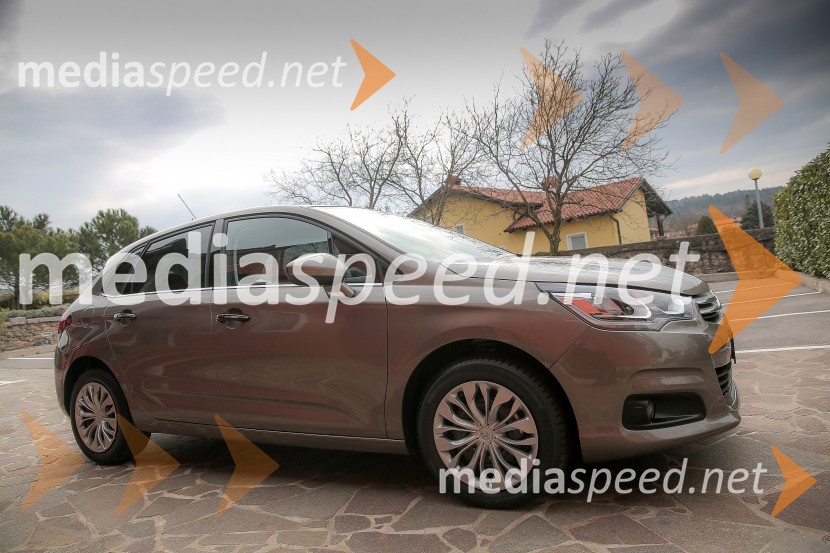 Citroën C4Prenovljena linija Citroën C4