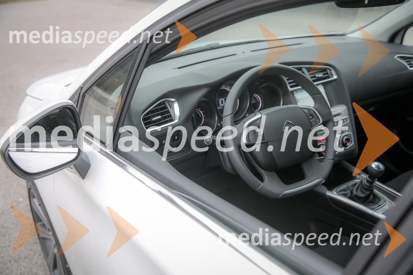 Citroën C4Prenovljena linija Citroën C4