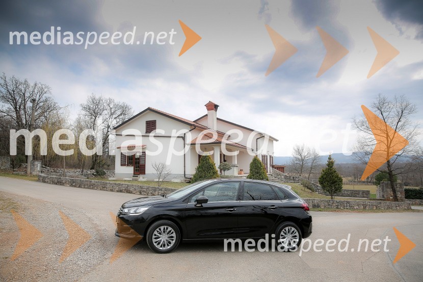 Citroën C4Prenovljena linija Citroën C4