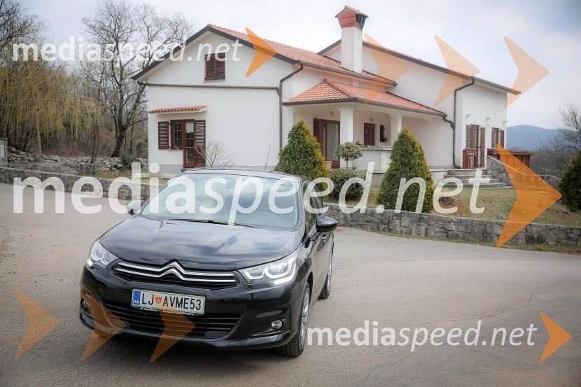 Citroën C4Prenovljena linija Citroën C4