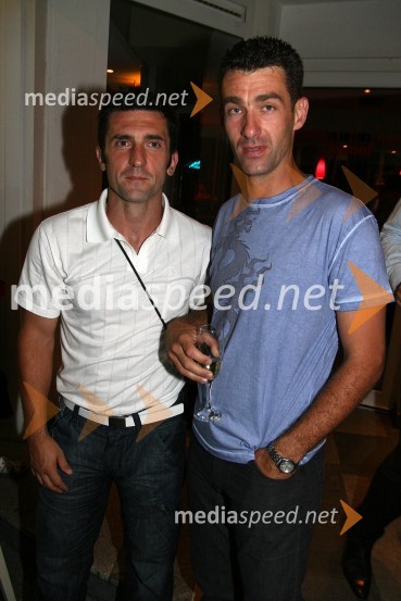 Marinko Galič, nogometaš in Marko Simeunovič, nekdanji nogometni vratarPraznovanje rojstnega dne Jurija Bradača v Cafe Bar Avenue