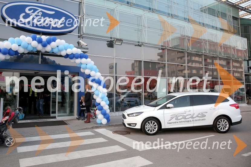Novi Ford FocusKoncert s Perpetuum Jazzile in novim Ford Focusom