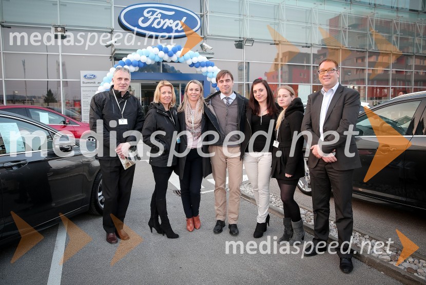  Mitja Hlebš, Summit Avto d.o.o.;  Metka Kaplan, prodaja FORD, Summit Avto d.o.o.;  Katarina Meglič, vodja prodaje Summit Avto d.o.o.;  Uroš Mihelčič, produktni specialist, Summit motors Ljubljana;  Marta Namačinski, Summit Motors Ljubljana d.o.o.;  Tina Jakše, prodaja Ford, Summit Avto d.o.o.;  Jaka Kavčič, generalni direktor družbe Summit Avto d.o.o.Koncert s Perpetuum Jazzile in novim Ford Focusom