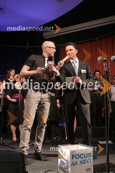  Jan Trost, član Perpetuum Jazzile;  David Jurič, generalni direktor Summit motors LjubljanaKoncert s Perpetuum Jazzile in novim Ford Focusom