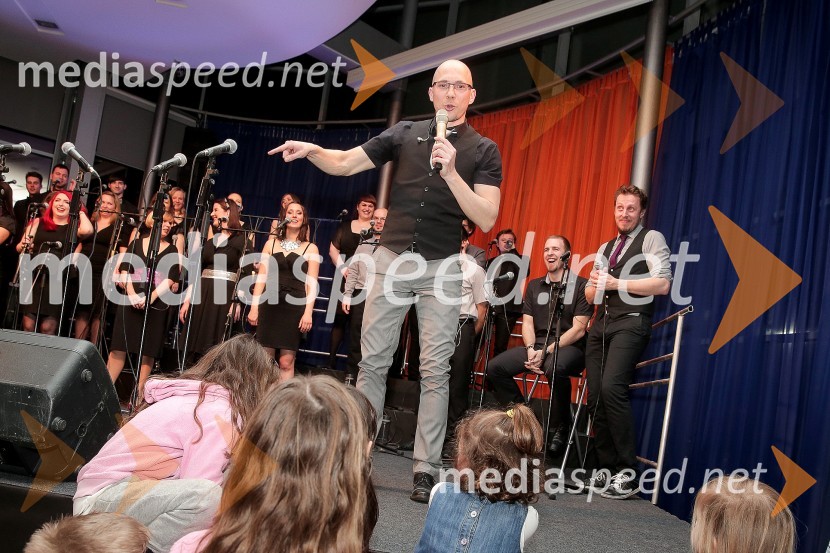 Jan Trost, član Perpetuum JazzileKoncert s Perpetuum Jazzile in novim Ford Focusom