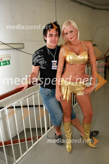 Aleš Vovk Raay, skupina Turbo Angels in avtor Špelcine skladbe in Špelca Kleinlercher, pevka30. festival Melodij morja in sonca, 1. polfinalni večer