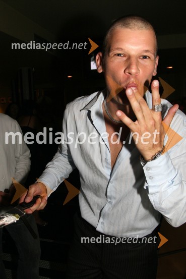 Jurij Bradač, manekenPraznovanje rojstnega dne Jurija Bradača v Cafe Bar Avenue