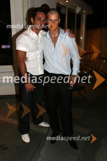 Yohan Simonian, Kayanshop in Jurij Bradač, manekenPraznovanje rojstnega dne Jurija Bradača v Cafe Bar Avenue