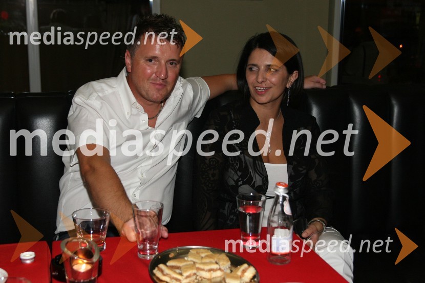 Darko in Danijela Konečnik, lastnika Cafe Bar AvenuePraznovanje rojstnega dne Jurija Bradača v Cafe Bar Avenue