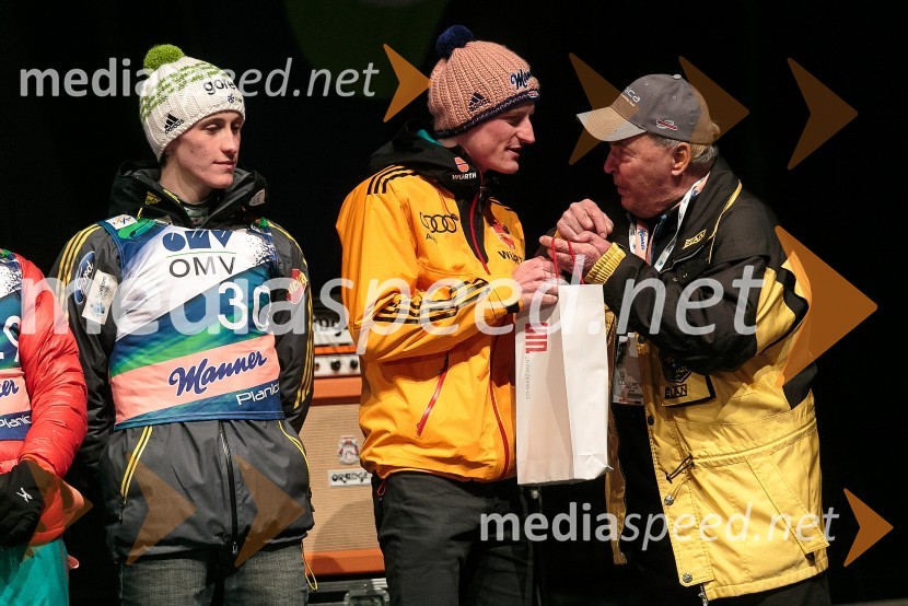  Peter  Prevc, smučarski skakalec;  Severin Freund, smučarski skakalec;  Jože Šlibar, nekdanji smučarski skakalec, prvi slovenski rekorderSmile & Drive Open Air Planica 2015