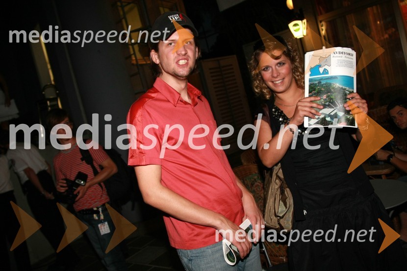 Tomaž Mihelič alias Marlenna in Anika Horvat, pevka30. festival Melodij morja in sonca, 1. polfinalni večer