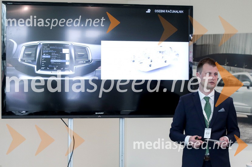 Novost na avto-sceni: Volvo XC90