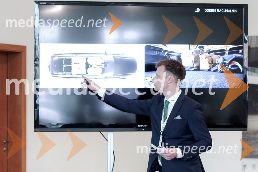 Novost na avto-sceni: Volvo XC90