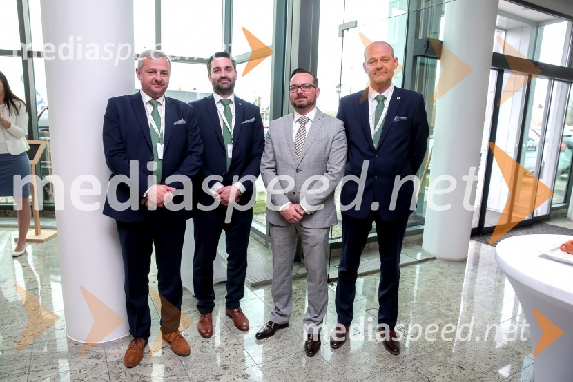  Daniel Trojak;  Lovre Živković;  Radomir Nemeček;  Anders Kamp JensenNovost na avto-sceni: Volvo XC90