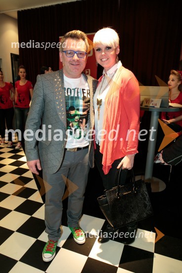  Edis Vukalić, lastnik, Kino Bežigrad;  Eva Cimbola, radio AktualPremiera filma Strelec: Krvava pogodba