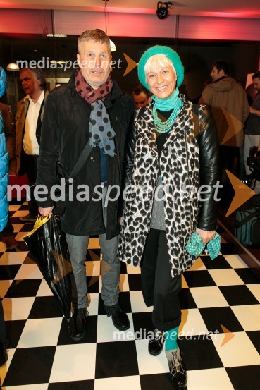  Bojan Požar, lastnik portala Požareport.si;  Barbra Drnač, novinarkaPremiera filma Strelec: Krvava pogodba