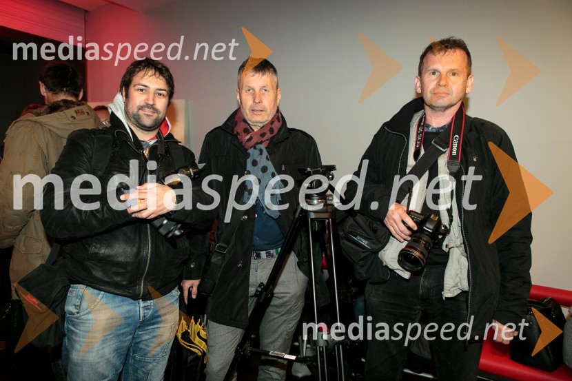  Jure Makovec, fotograf;  Bojan Požar, lastnik portala Požareport.si;  Borut Krajnc, fotografPremiera filma Strelec: Krvava pogodba