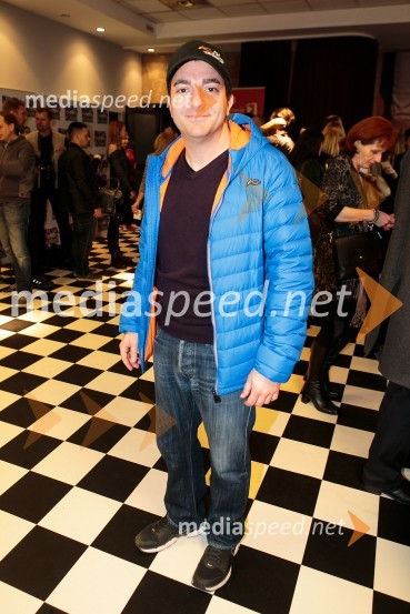  Urban Laurenčič, športni novinar, voditelj Premiera filma Strelec: Krvava pogodba