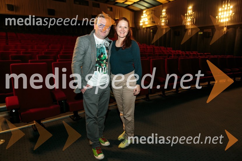  Edis Vukalić, lastnik, Kino Bežigrad;  Sonja Javornik, novinarka, Svet 24Premiera filma Strelec: Krvava pogodba