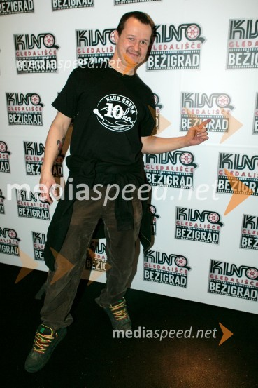  Andrej  Težak-Tešky, stand up komikPremiera filma Strelec: Krvava pogodba