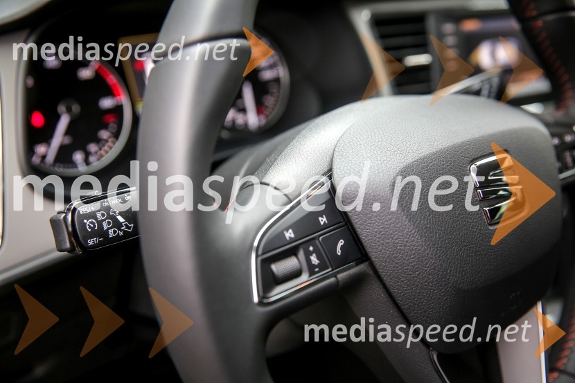 Seat Leon Xperience, notranjostSeat Leon Xperience, slovenska predstavitev