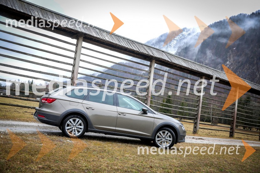 Seat Leon XperienceSeat Leon Xperience, slovenska predstavitev