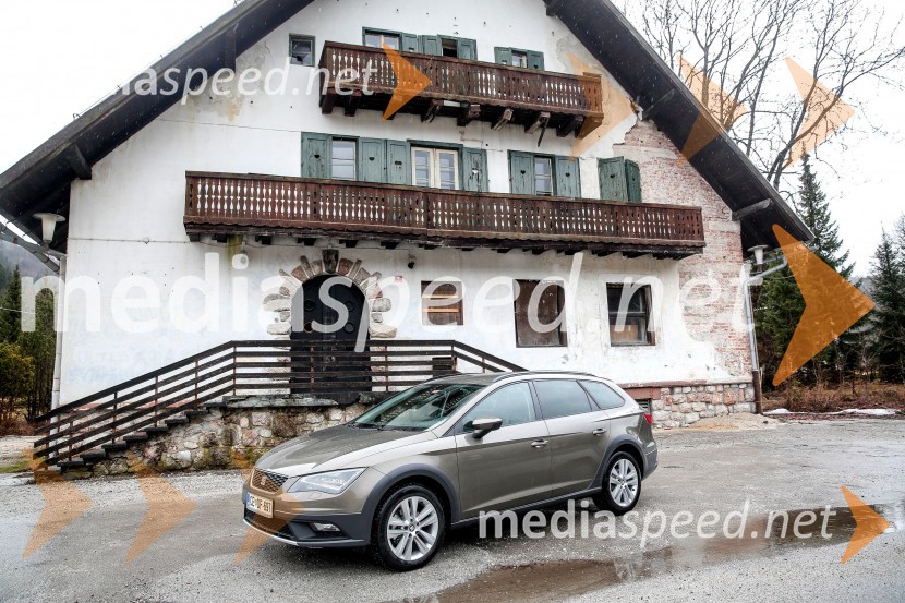 Seat Leon XperienceSeat Leon Xperience, slovenska predstavitev