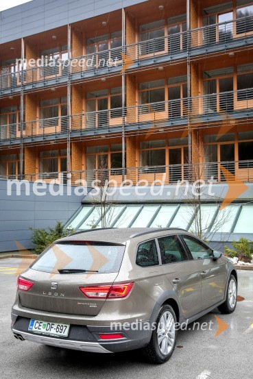 Seat Leon XperienceSeat Leon Xperience, slovenska predstavitev