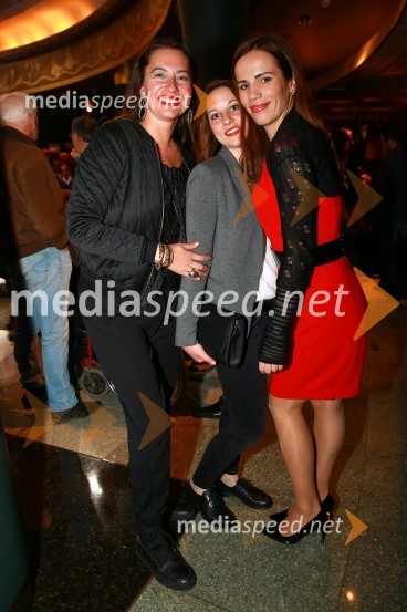  Nataša  Lušenc Lupi;   Eva Omerza, Prospot d.o.o.;  Milena  Kalaacunn, Hubmedia d.o.o.Mamma Mia, slovenska VIP zasedba na premieri v Beogradu